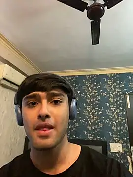 Snapshot of sunny49477 chatting on 12.24.24 sunny49477 online show from 12.24.24