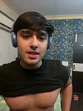 Snapshot of sunny49477 chatting on 01.29.25 sunny49477 online show from 01.29.25