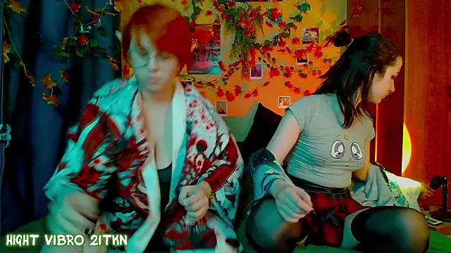 Snapshot of TrickyKitsune chatting on 10.26.25 TrickyKitsune online show from 10.26.25