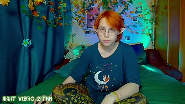 Snapshot of TrickyKitsune chatting on 11.03.25 TrickyKitsune online show from 11.03.25