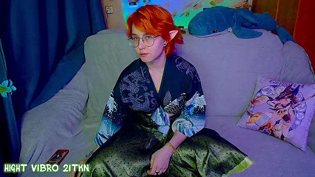 Snapshot of TrickyKitsune chatting on 12.01.25 TrickyKitsune online show from 12.01.25