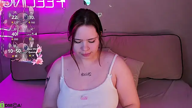 Snapshot of EricaElliott chatting on 11.08.25 EricaElliott online show from 11.08.25