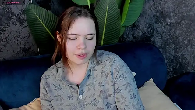 Snapshot of EricaElliott chatting on 11.15.25 EricaElliott online show from 11.15.25