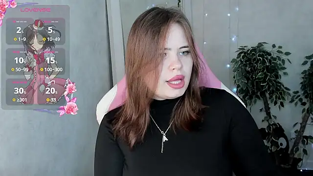 Snapshot of EricaElliott chatting on 11.28.25 EricaElliott online show from 11.28.25