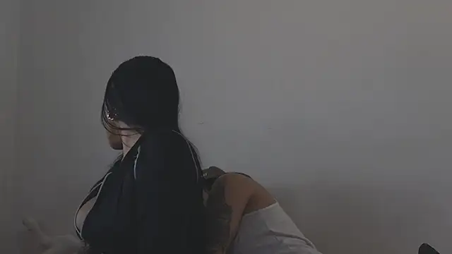 Thiago x Sahara online show from 11.27.25