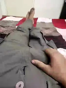 Snapshot of iamharryy chatting on 12.13.25 iamharryy online show from 12.13.25