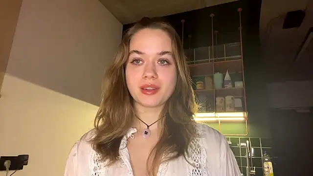 Snapshot of RoxyStar17 chatting on 01.20.25 RoxyStar17 online show from 01.20.25