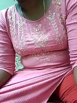 Snapshot of Tamil_roja69 chatting on 12.24.24 Tamil roja69 online show from 12.24.24