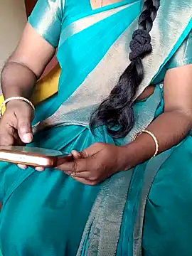 Snapshot of Tamil_roja69 chatting on 12.25.24 Tamil roja69 online show from 12.25.24