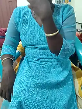 Snapshot of Tamil_roja69 chatting on 01.05.25 Tamil roja69 online show from 01.05.25