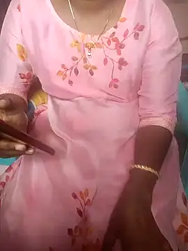 Snapshot of Tamil_roja69 chatting on 01.11.25 Tamil roja69 online show from 01.11.25