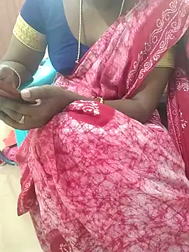 Snapshot of Tamil_roja69 chatting on 01.29.25 Tamil roja69 online show from 01.29.25