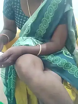 Snapshot of Tamil_roja69 chatting on 02.05.25 Tamil roja69 online show from 02.05.25