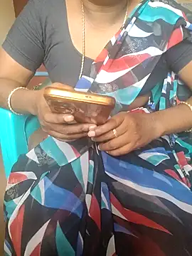 Snapshot of Tamil_roja69 chatting on 02.08.25 Tamil roja69 online show from 02.08.25