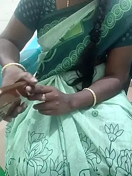 Snapshot of Tamil_roja69 chatting on 02.12.25 Tamil roja69 online show from 02.12.25