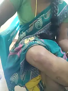 Snapshot of Tamil_roja69 chatting on 02.17.25 Tamil roja69 online show from 02.17.25