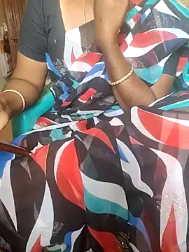 Snapshot of Tamil_roja69 chatting on 02.19.25 Tamil roja69 online show from 02.19.25