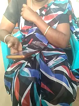 Snapshot of Tamil_roja69 chatting on 02.19.25 Tamil roja69 online show from 02.19.25