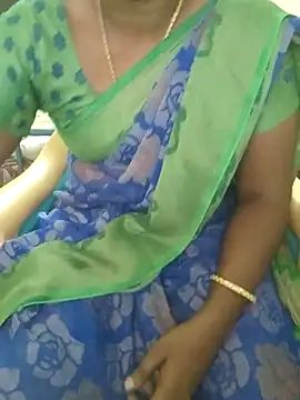 Snapshot of Tamil_roja69 chatting on 03.12.25 Tamil roja69 online show from 03.12.25