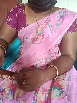 Snapshot of Tamil_roja69 chatting on 09.17.25 Tamil roja69 online show from 09.17.25