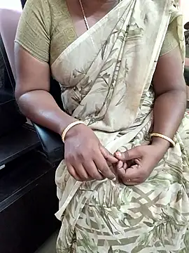 Snapshot of Tamil_roja69 chatting on 09.27.25 Tamil roja69 online show from 09.27.25