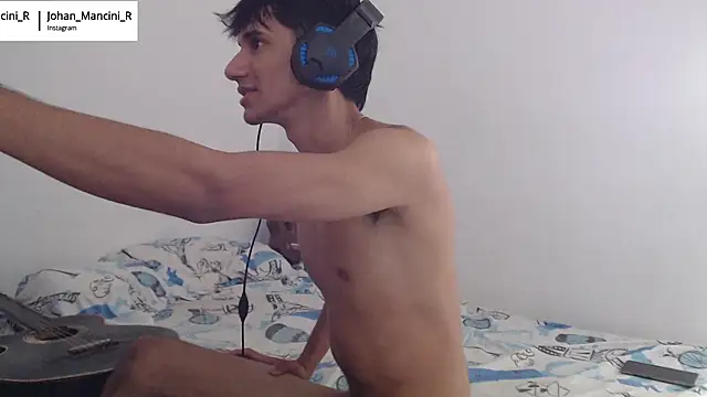 Snapshot of Johan_Mancini_R chatting on 01.11.25 Johan Mancini R online show from 01.11.25