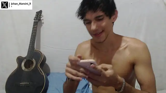 Snapshot of Johan_Mancini_R chatting on 12.22.25 Johan Mancini R online show from 12.22.25