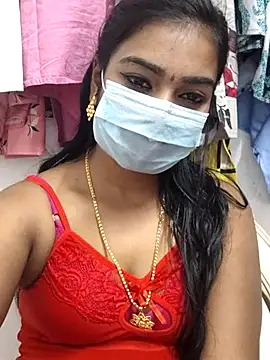 Snapshot of meena_27 chatting on 01.29.25 meena 27 online show from 01.29.25