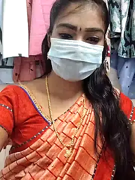 Snapshot of meena_27 chatting on 02.01.25 meena 27 online show from 02.01.25