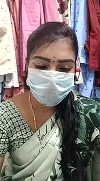 Snapshot of meena_27 chatting on 02.11.25 meena 27 online show from 02.11.25