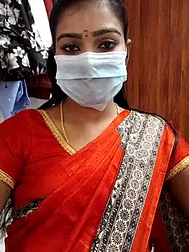 Snapshot of meena_27 chatting on 02.19.25 meena 27 online show from 02.19.25
