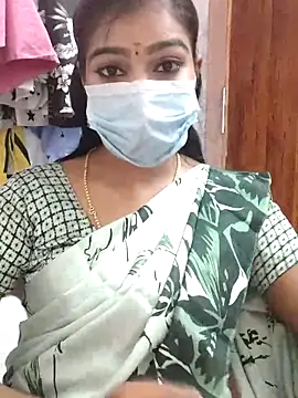 Snapshot of meena_27 chatting on 02.20.25 meena 27 online show from 02.20.25