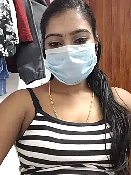 Snapshot of meena_27 chatting on 02.21.25 meena 27 online show from 02.21.25