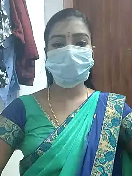 Snapshot of meena_27 chatting on 02.24.25 meena 27 online show from 02.24.25