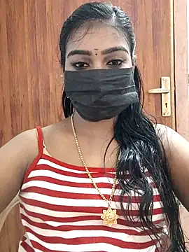 Snapshot of meena_27 chatting on 03.19.25 meena 27 online show from 03.19.25