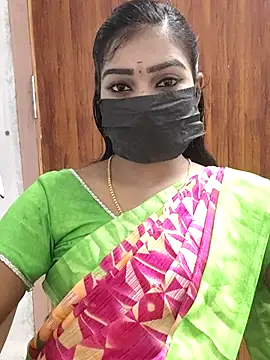 Snapshot of meena_27 chatting on 03.19.25 meena 27 online show from 03.19.25