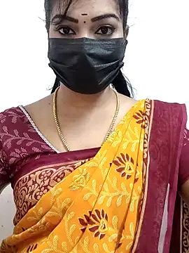 Snapshot of meena_27 chatting on 09.22.25 meena 27 online show from 09.22.25