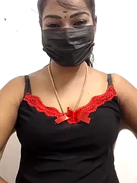Snapshot of meena_27 chatting on 10.15.25 meena 27 online show from 10.15.25