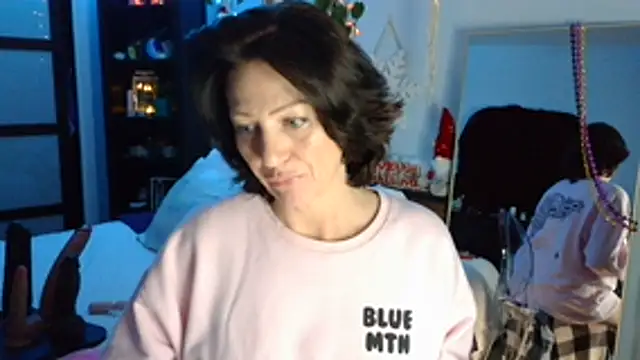 AlessasRoom online show from 12.05.25