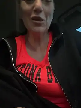 Snapshot of AlessasRoom chatting on 05.20.26 AlessasRoom online show from 05.20.26