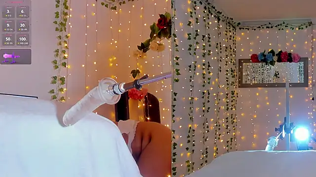 Maria Jones  online show from 01.21.25