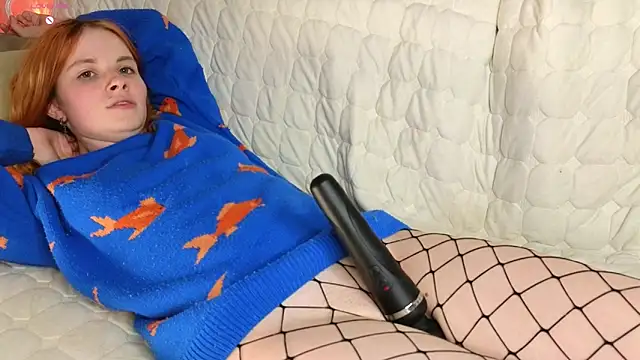 Snapshot of OhYumiYes chatting on 10.22.25 OhYumiYes online show from 10.22.25