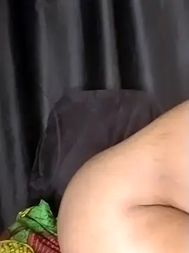 Snapshot of Queen-BD chatting on 01.06.26 Queen-BD online show from 01.06.26