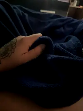 Snapshot of SafadoRJ021 chatting on 09.28.25 SafadoRJ021 online show from 09.28.25