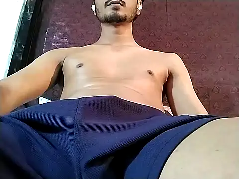 Snapshot of Ultimate_cHappiE chatting on 11.13.25 Ultimate cHappiE online show from 11.13.25