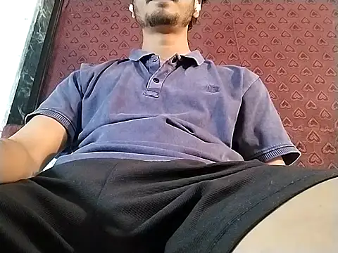 Snapshot of Ultimate_cHappiE chatting on 11.17.25 Ultimate cHappiE online show from 11.17.25