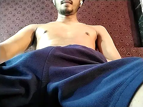 Snapshot of Ultimate_cHappiE chatting on 11.30.25 Ultimate cHappiE online show from 11.30.25