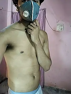 Snapshot of Ultimate_cHappiE chatting on 12.04.25 Ultimate cHappiE online show from 12.04.25