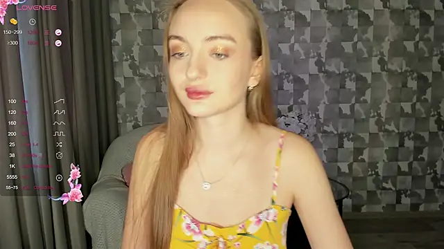 Snapshot of A_delina chatting on 02.11.25 A delina online show from 02.11.25