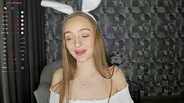 Snapshot of A_delina chatting on 02.25.25 A delina online show from 02.25.25